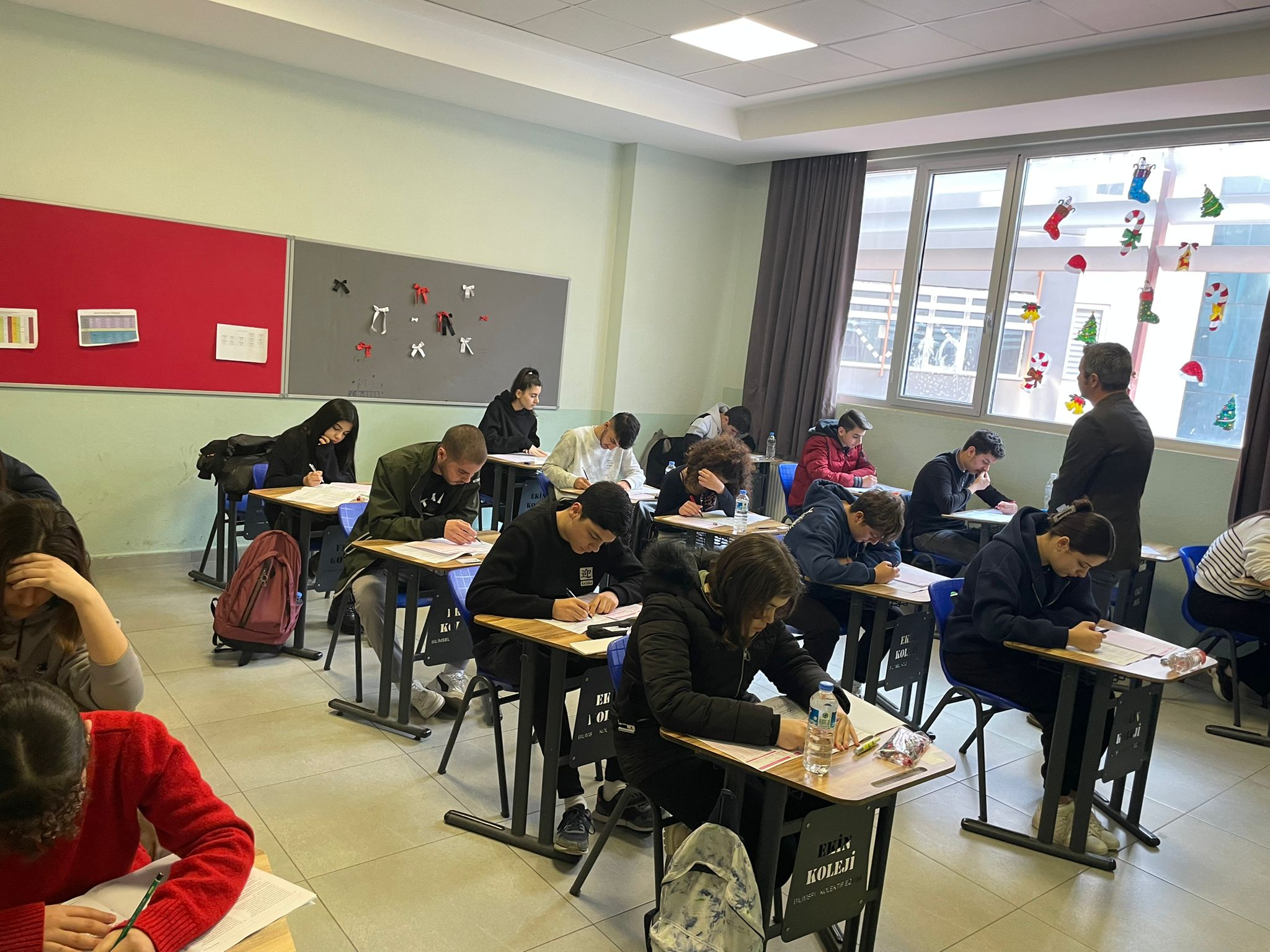 >9-10 ve 11. Sınıflara yönelik yaptığımız bursluluk sınavı
