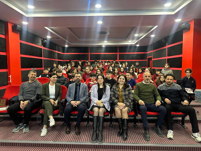 Kitaplar, yazarların ruhunun aynasıdır.