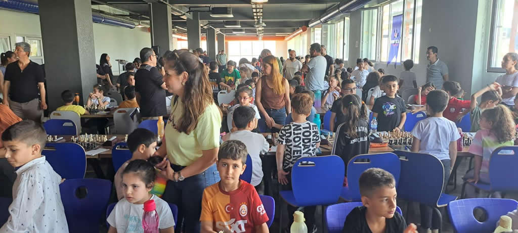 Ekin Koleji 19 Mayıs Satranç Turnuvası