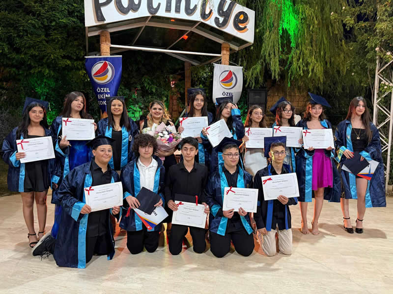 4. Ve 8. Sınıf öğrencilerimizin mezuniyet töreni