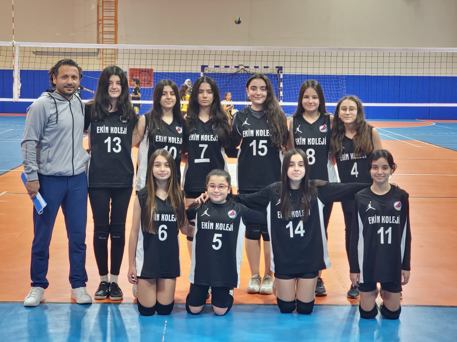 Yıldız Kızlar Voleybol Müsabakası